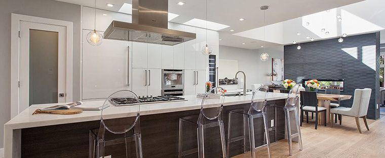 Top 3 Reasons You Install Waterfall Kitchen Islands