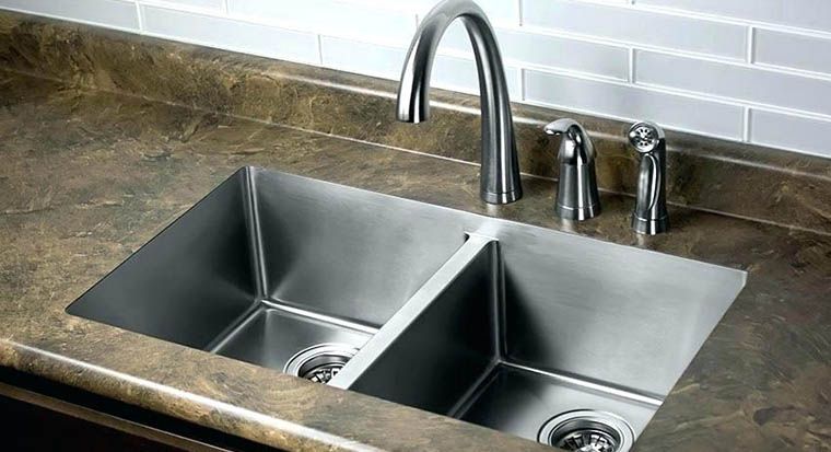 undermounted sink with granite counter